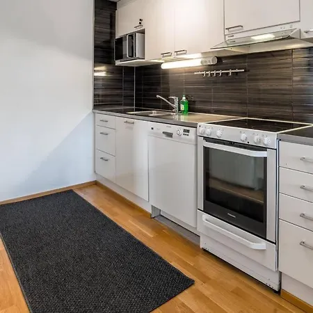 Kotimaailma - Avara Ja Valoisa Kolmio Saunalla Laehellae Helsingin Keskustaa