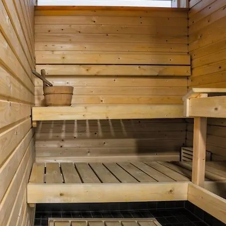 Kotimaailma - Avara Ja Valoisa Kolmio Saunalla Laehellae Helsingin Keskustaa Appartement Helsinki