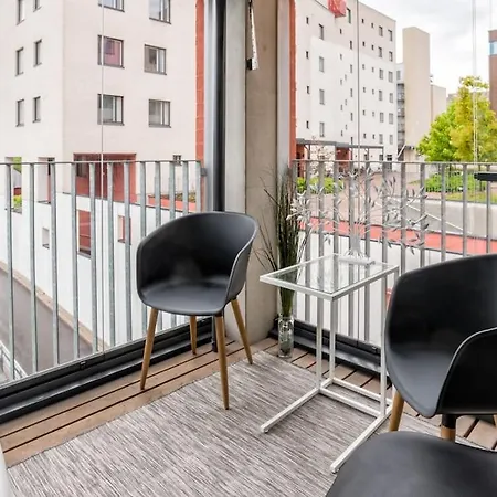 Kotimaailma - Avara Ja Valoisa Kolmio Saunalla Laehellae Helsingin Keskustaa Apartment