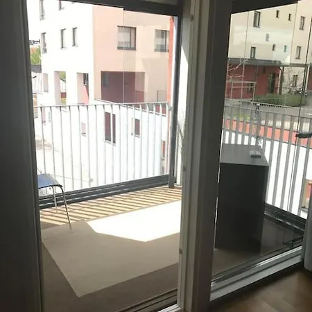Apartment Kotimaailma - Avara Ja Valoisa Kolmio Saunalla Laehellae Helsingin Keskustaa